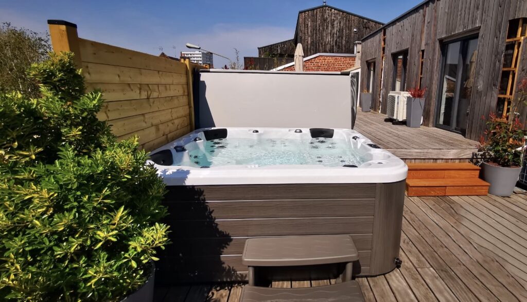 Everything You Wanted to Know About Owning a Hot Tub (But Were Afraid to Ask) 3 everything to know about owning a hot tub